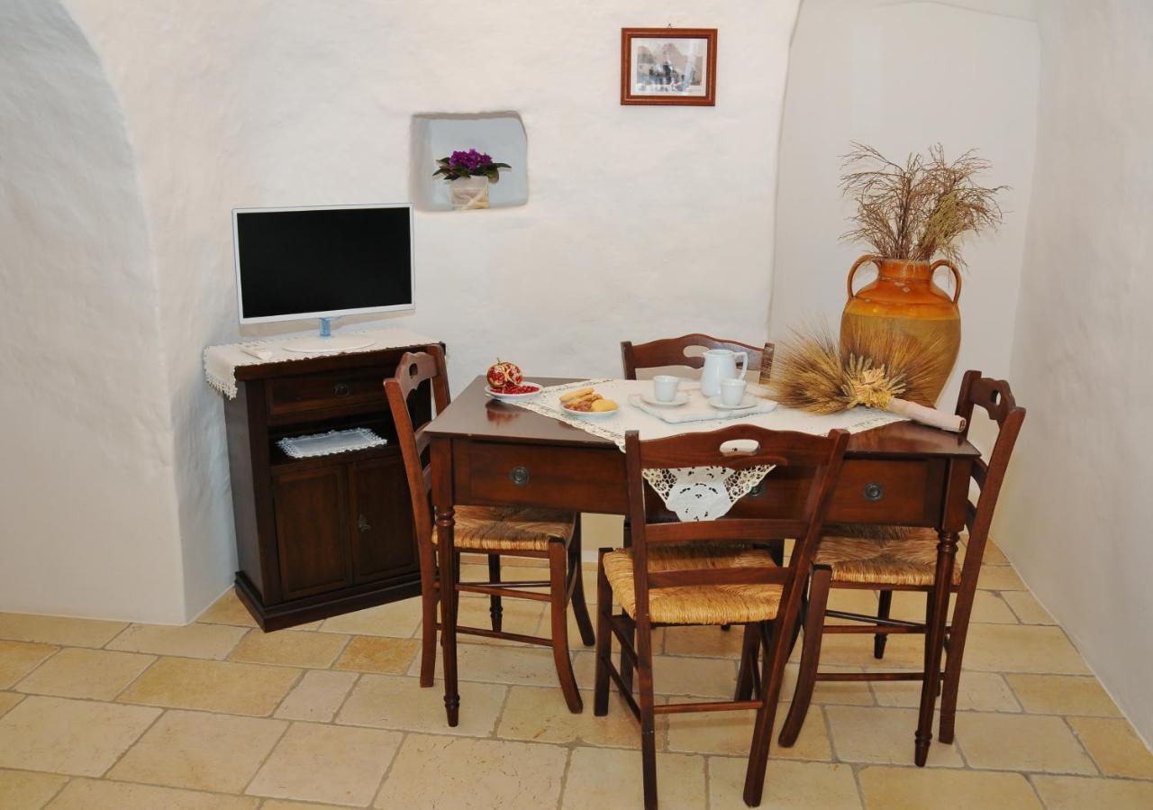 Trulli Vules Aparthotel ออสตูนี ภายนอก รูปภาพ